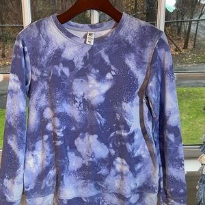 Athleta Girl galaxy print sweatshirt in size 16. Excellent condition